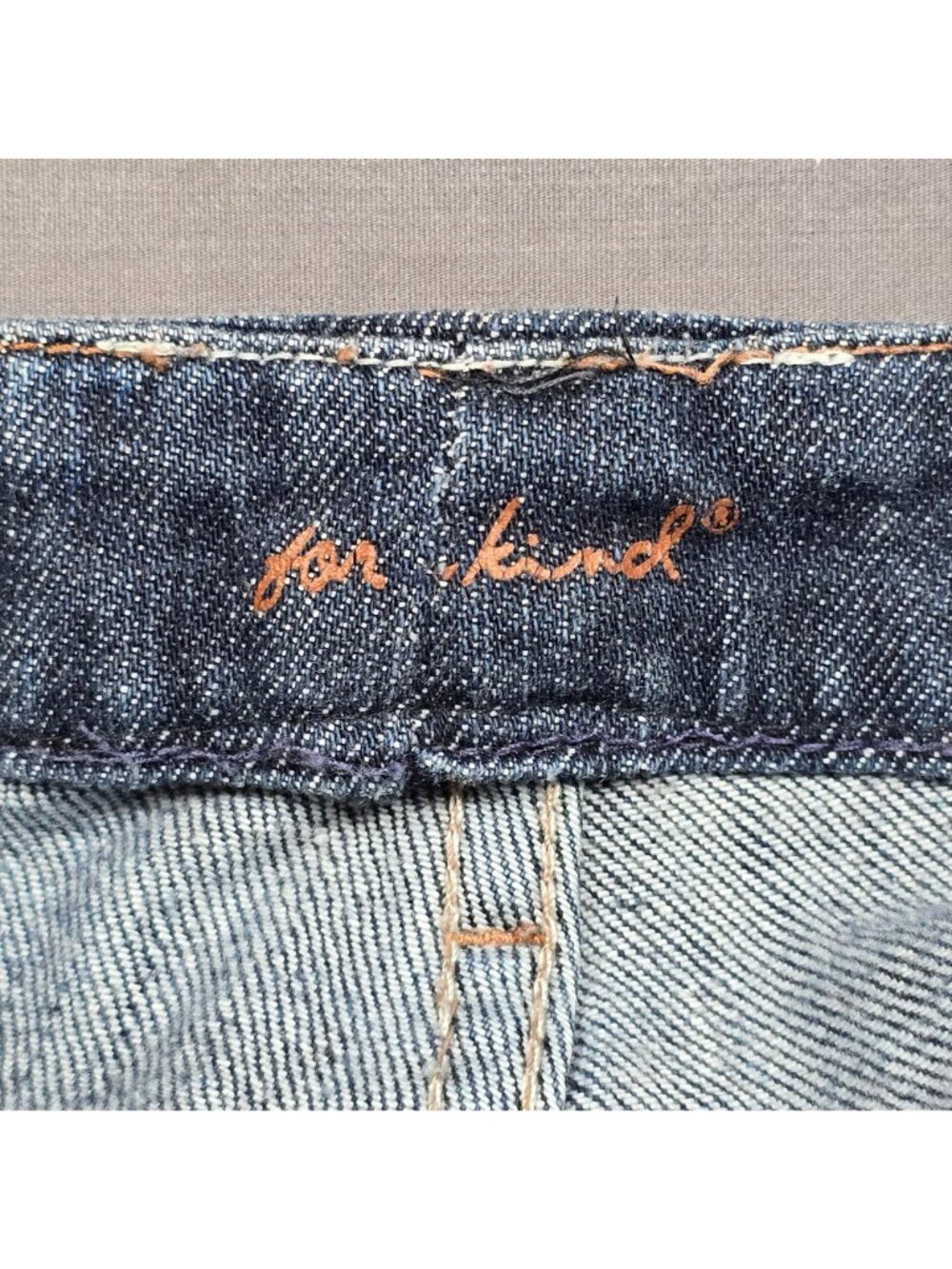 7 For All Mankind Womens Size 31 Flare Jeans Blue Denim "A" Pocket Design USA - Picture 3 of 7
